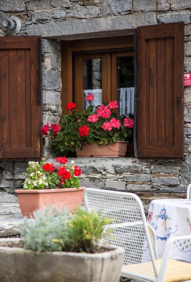 Corte Di Cavne' Villa Miazzina Bagian luar foto